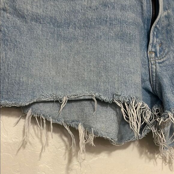 Abercrombie + Fitch The Mom Short Mid Rise Denim Distressed Blue Shorts Modern - Picture 3 of 12